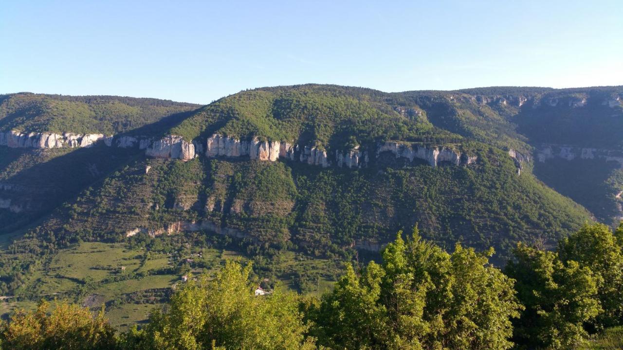 Camping Au Tour De L'Aveyron LʼHospitalet-du-Larzac 외부 사진